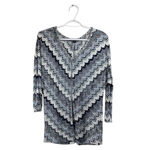 White House Black‎ Market Lightweight Sweater - Size XS - Chevron Design